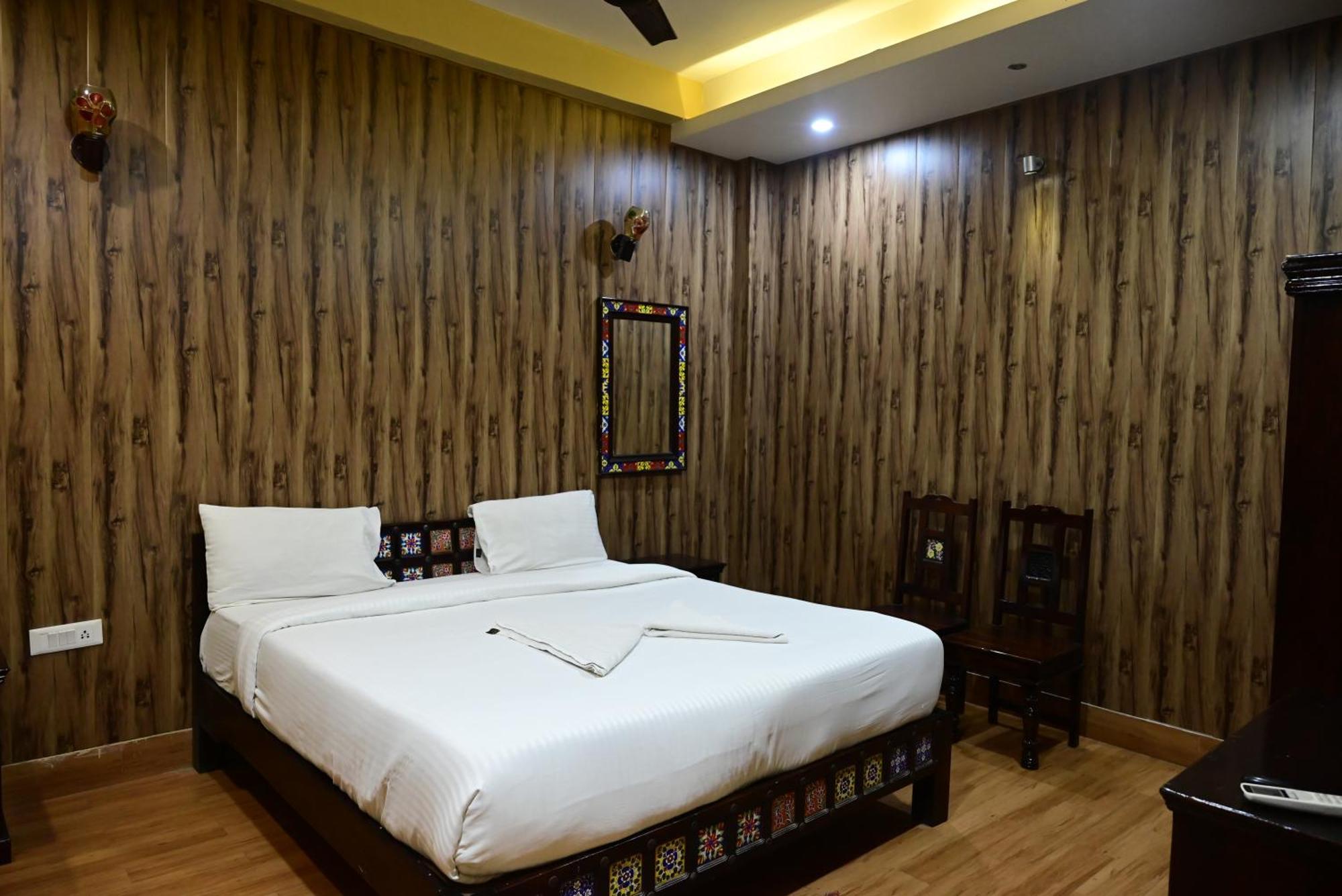 Ganga Monastery Bed & Breakfast Varanasi Ngoại thất bức ảnh