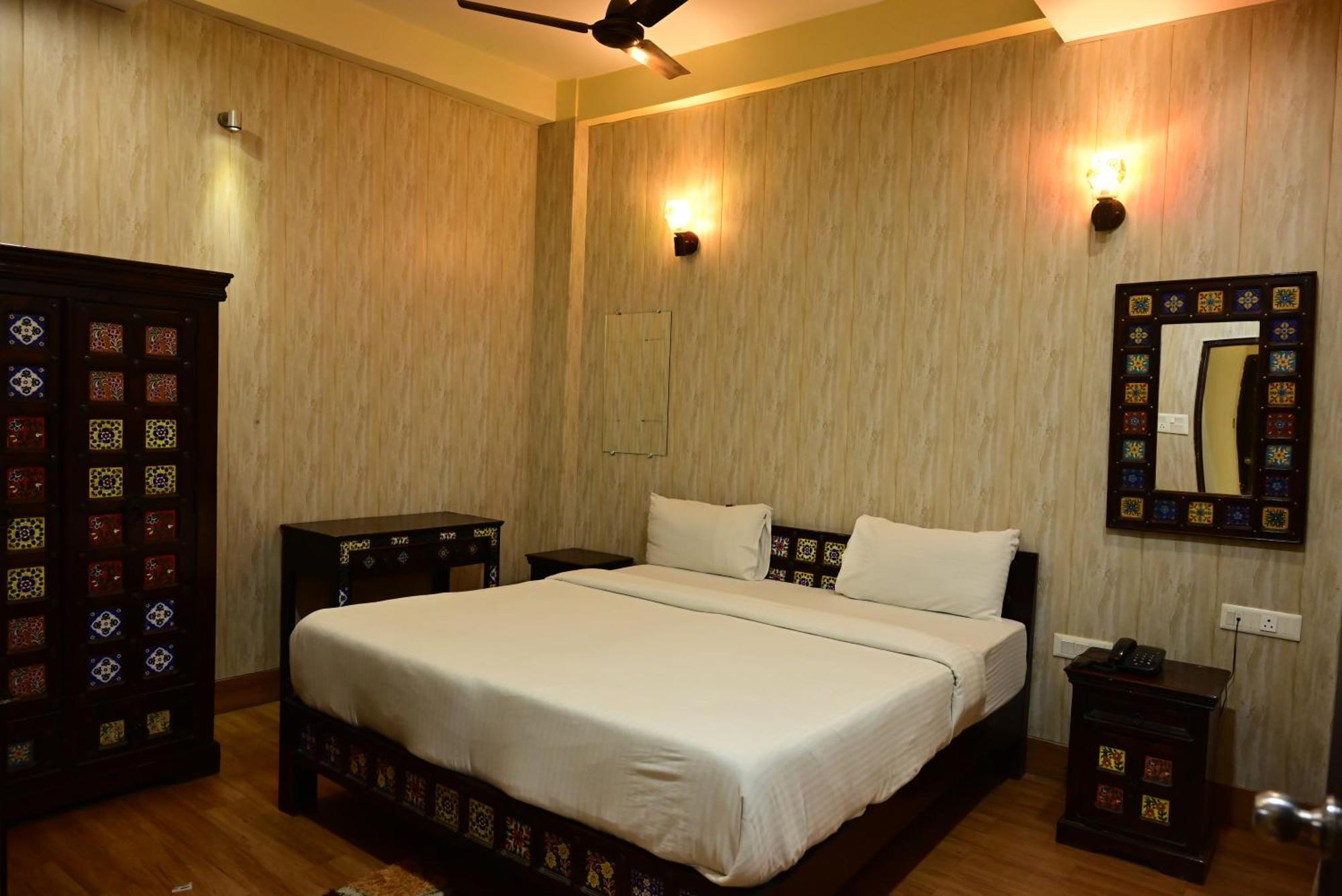 Ganga Monastery Bed & Breakfast Varanasi Ngoại thất bức ảnh