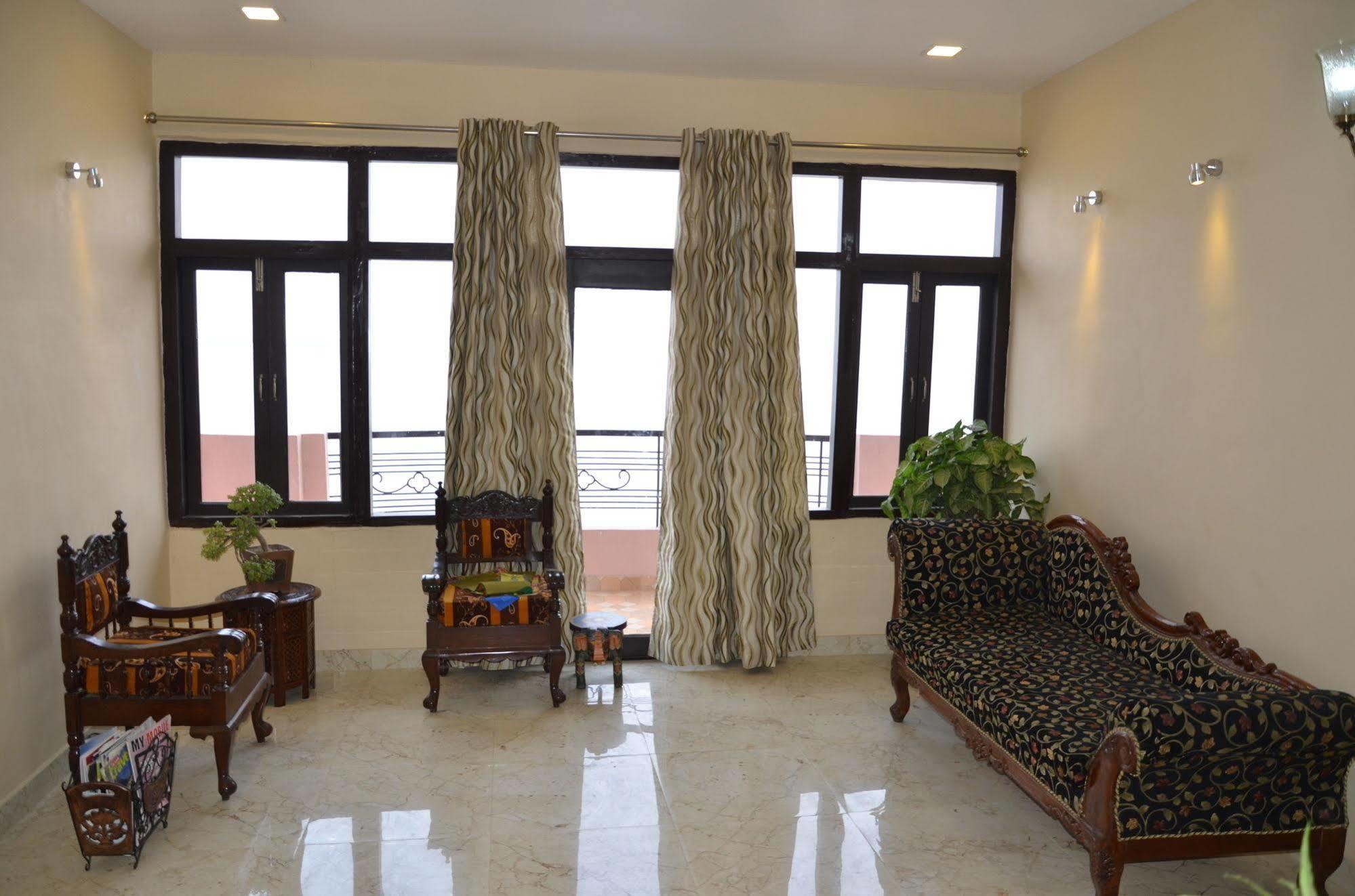 Ganga Monastery Bed & Breakfast Varanasi Ngoại thất bức ảnh