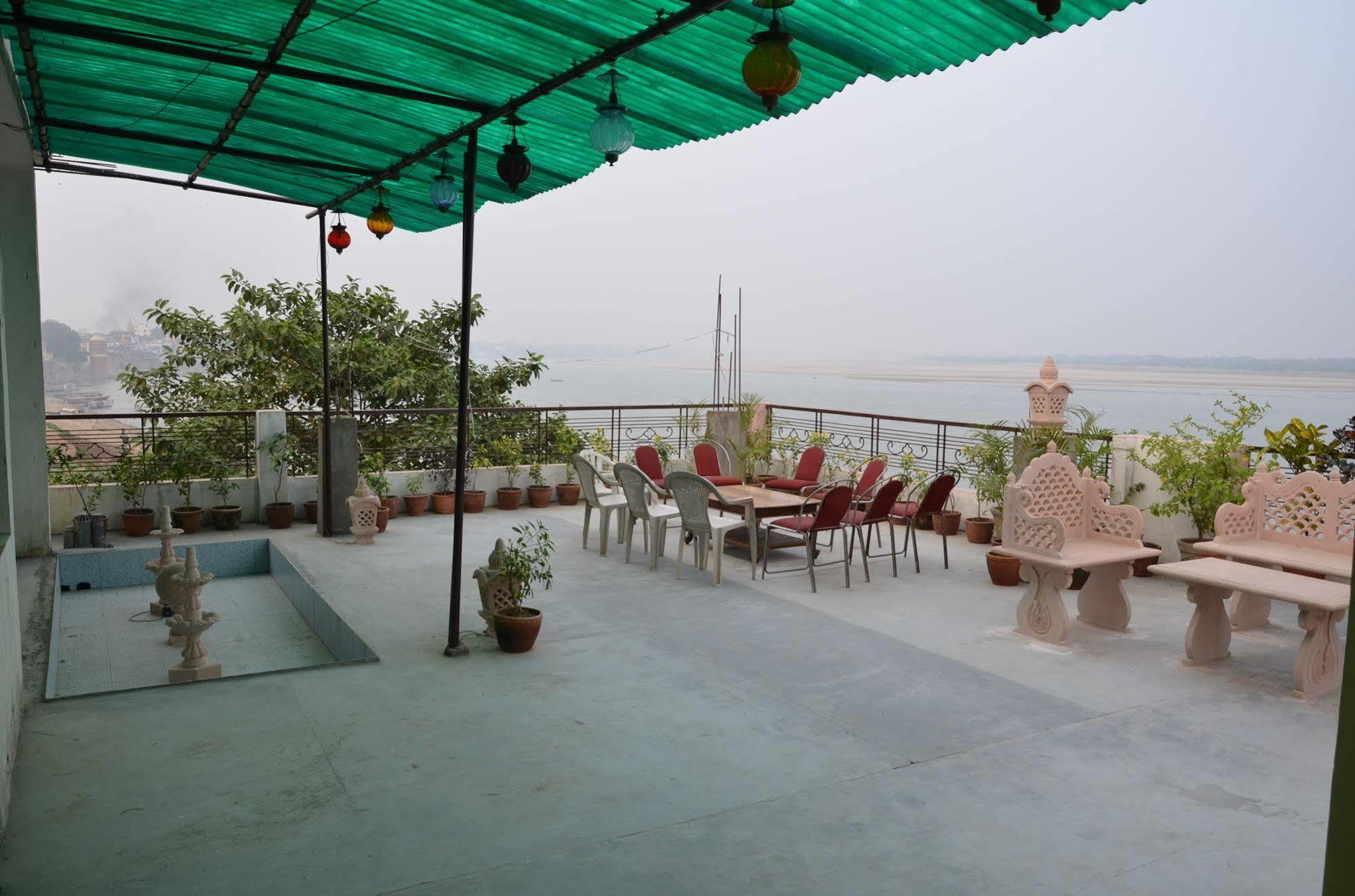 Ganga Monastery Bed & Breakfast Varanasi Ngoại thất bức ảnh